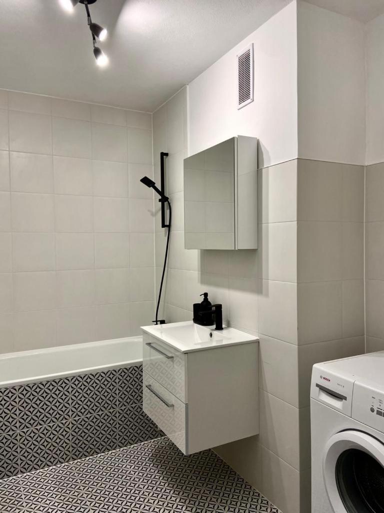 Oomph Warsaw Center Well Designed Apartment With Balcony Eksteriør bilde