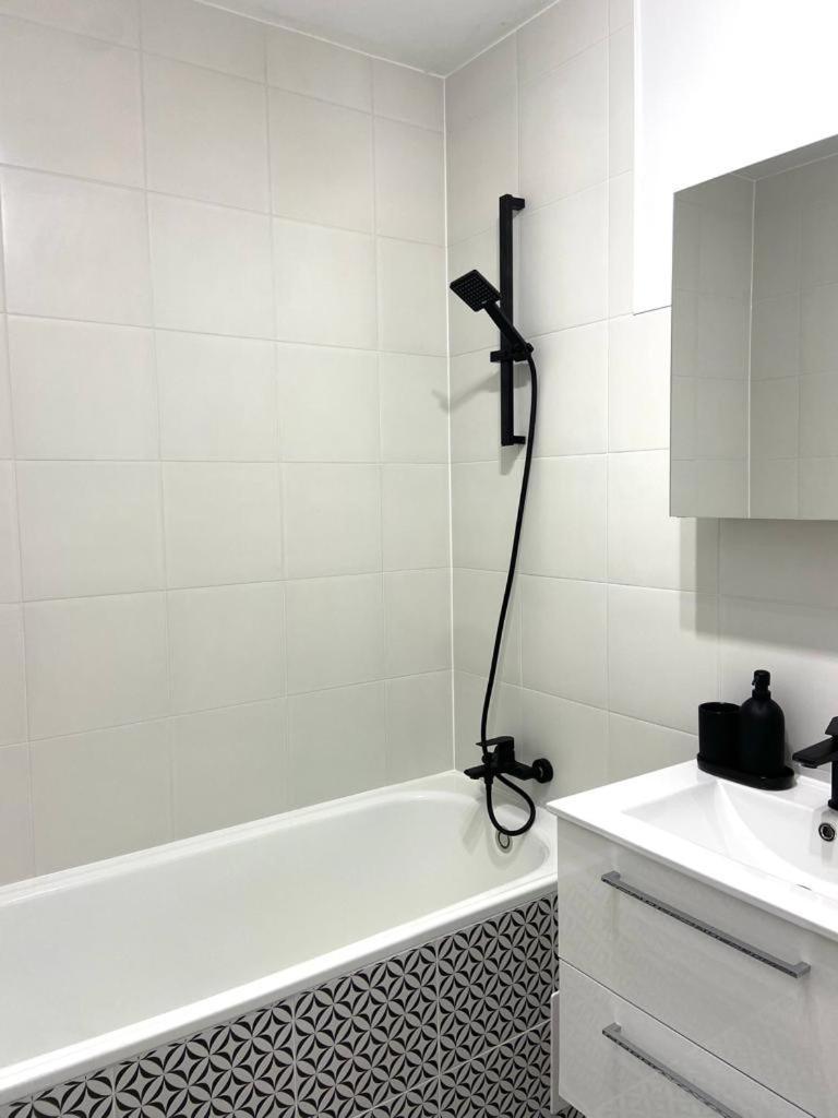 Oomph Warsaw Center Well Designed Apartment With Balcony Eksteriør bilde